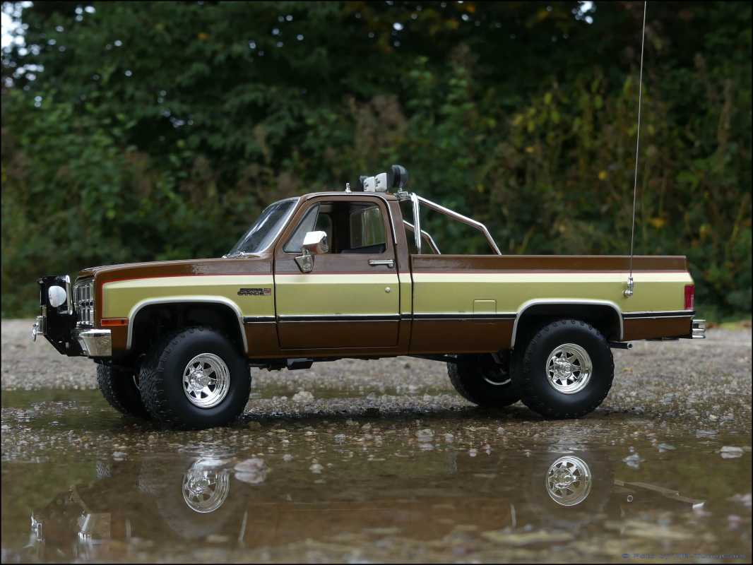 1:18 GMC K-2500 Sierra Grande 82´ FallGuy Ein Colt Für Alle Fälle